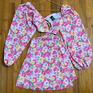 Floral mini dress!